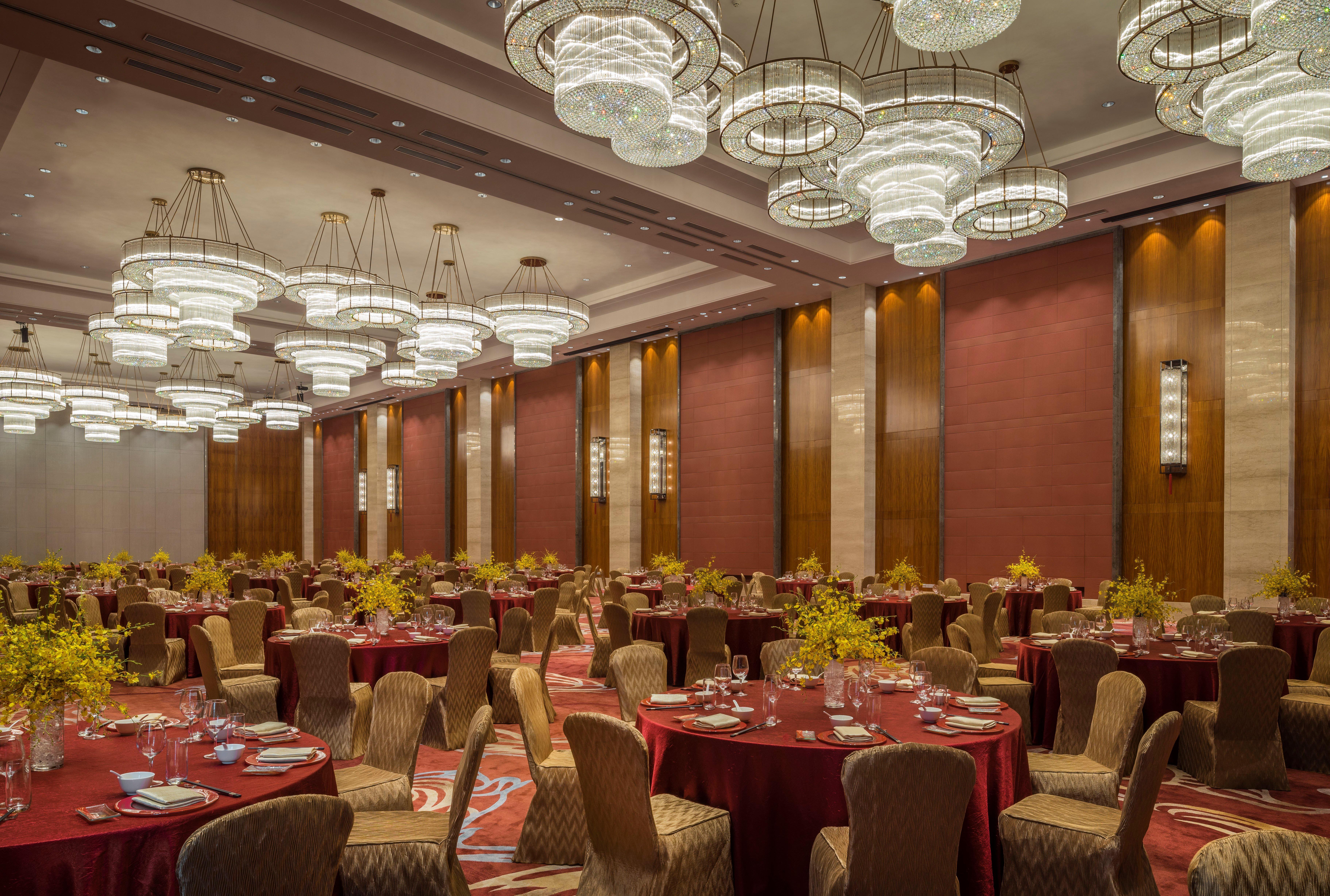 Hualuxe Yangjiang City Center Exterior photo